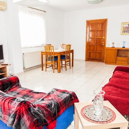 Sunny Apartment Near Metro Station Афіни Екстер'єр фото