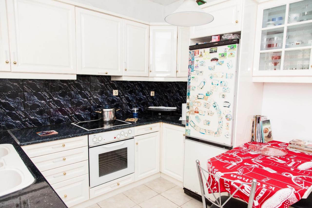 Sunny Apartment Near Metro Station Афіни Екстер'єр фото