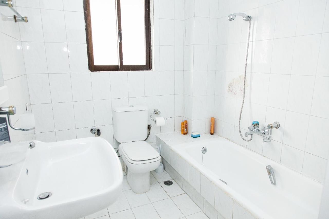 Sunny Apartment Near Metro Station Афіни Екстер'єр фото