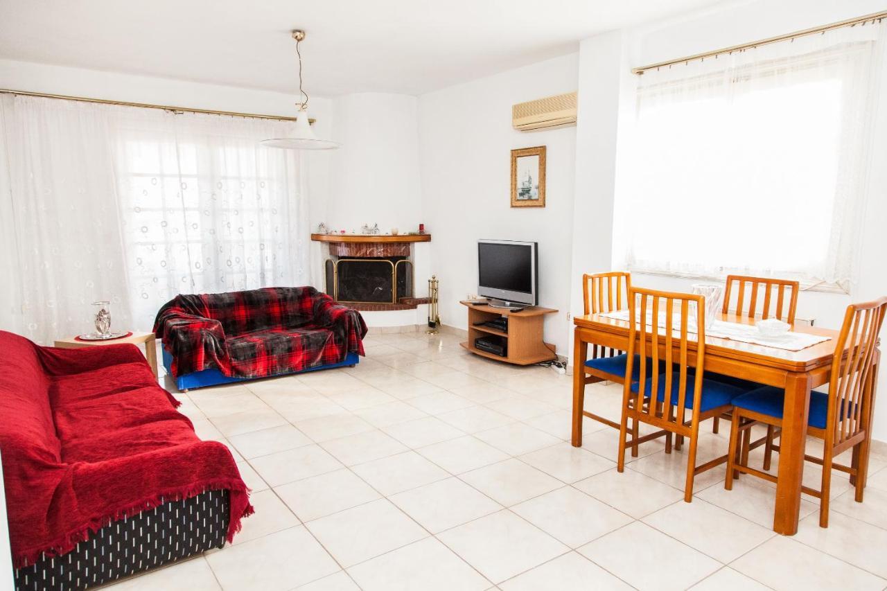 Sunny Apartment Near Metro Station Афіни Екстер'єр фото
