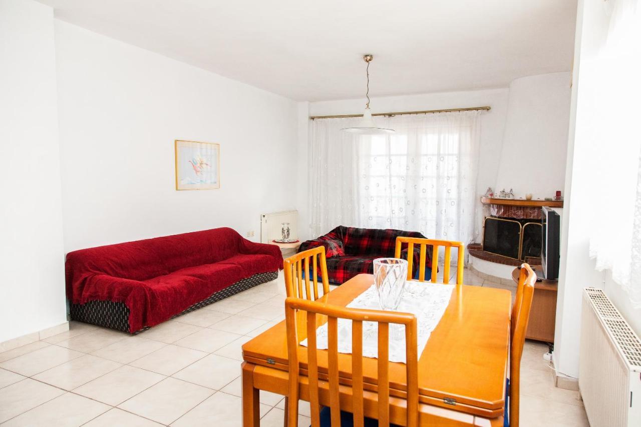 Sunny Apartment Near Metro Station Афіни Екстер'єр фото